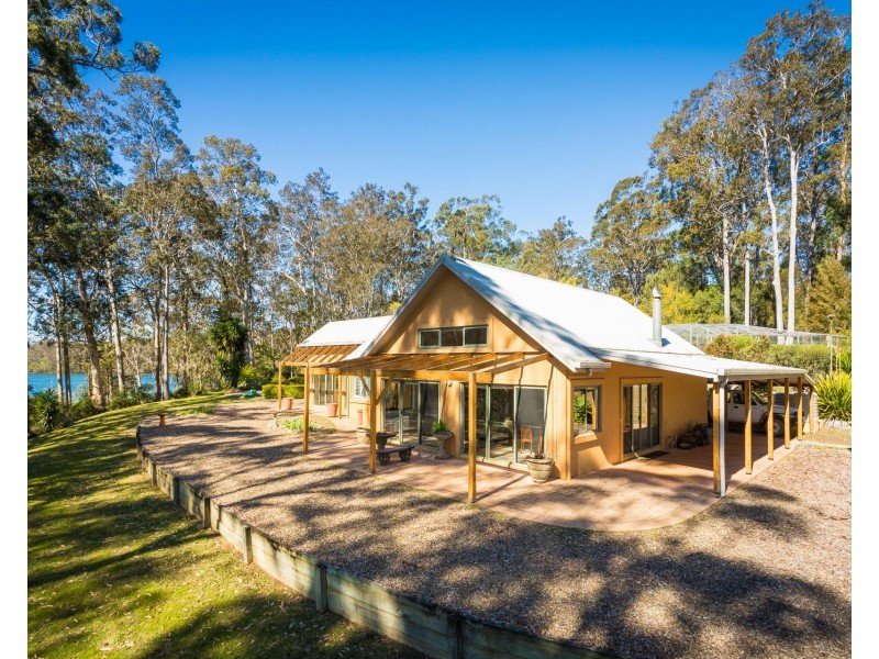 105 Hobbs Point Road, Narooma NSW 2546