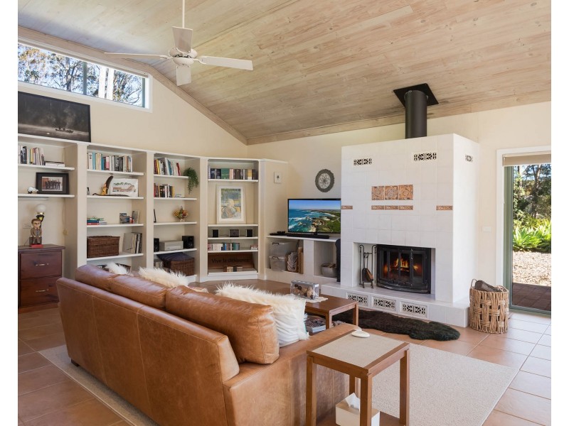 105 Hobbs Point Road, Narooma NSW 2546