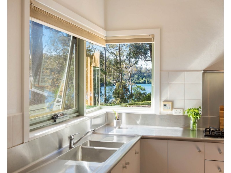 105 Hobbs Point Road, Narooma NSW 2546