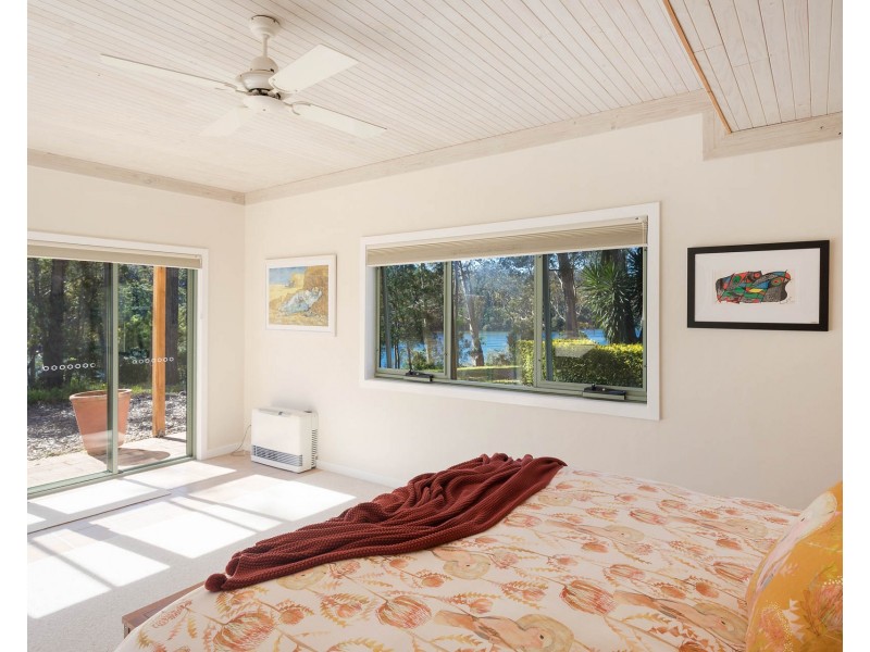 105 Hobbs Point Road, Narooma NSW 2546