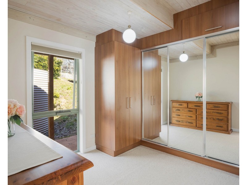105 Hobbs Point Road, Narooma NSW 2546