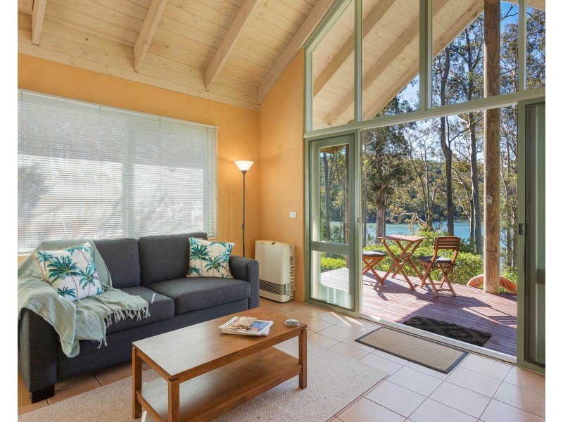 105 Hobbs Point Road, Narooma NSW 2546