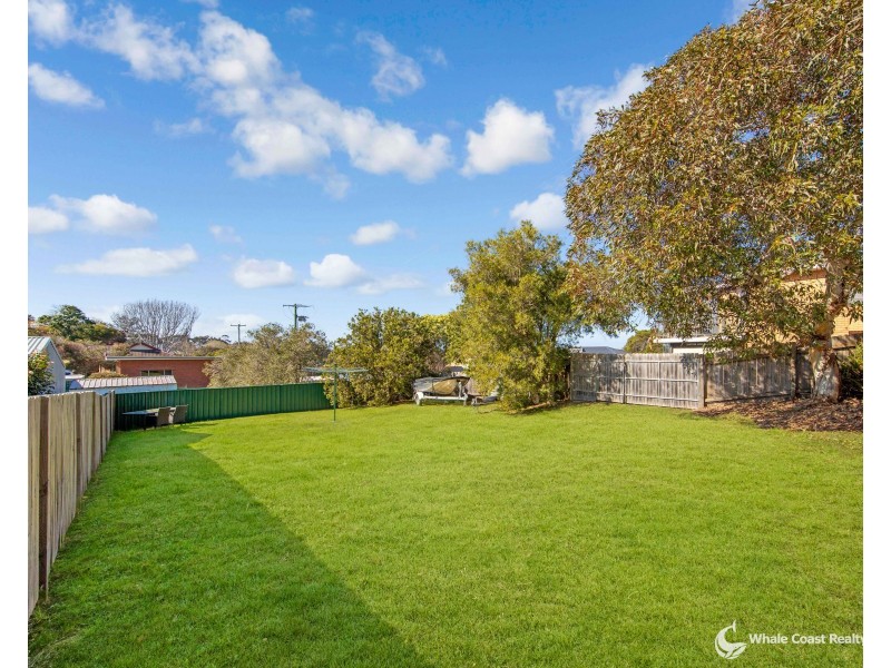 2 Tilba Street, Narooma NSW 2546