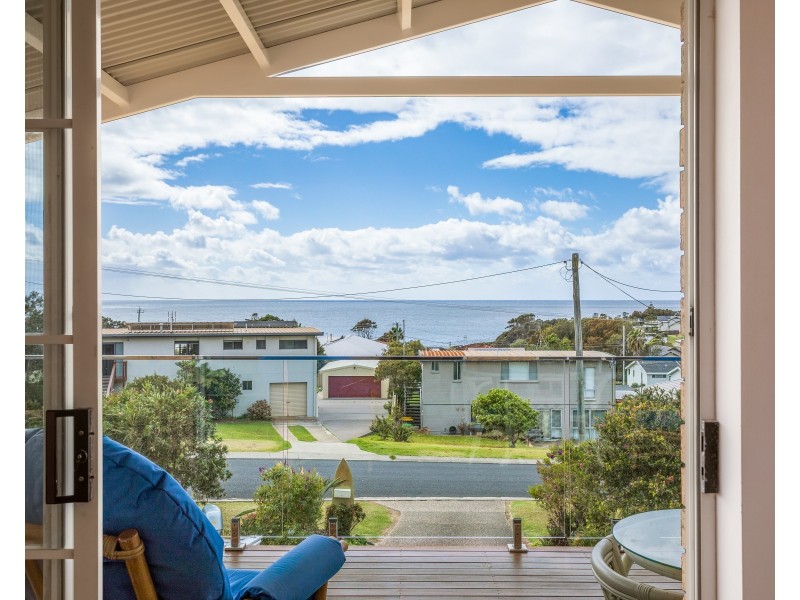 37 Cresswick Parade, Dalmeny NSW 2546