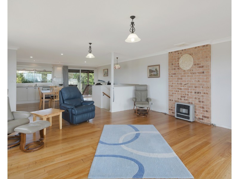 37 Cresswick Parade, Dalmeny NSW 2546
