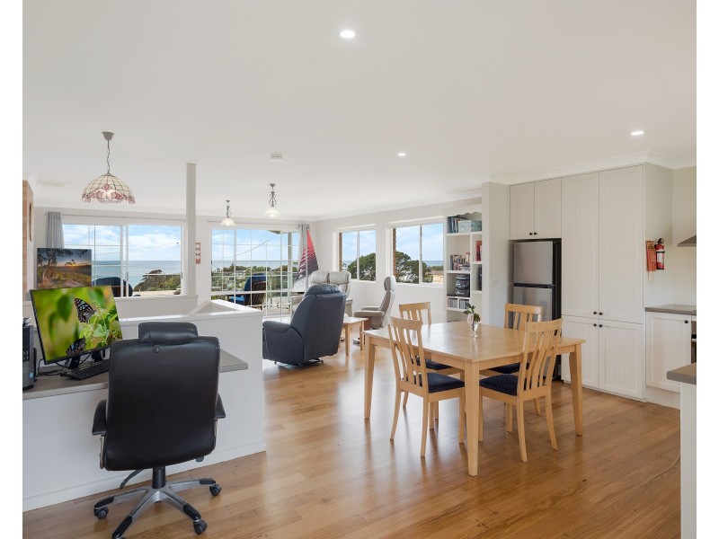 37 Cresswick Parade, Dalmeny NSW 2546