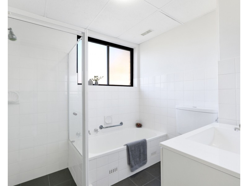 1/18-20 Wellington Street, Bondi NSW 2026