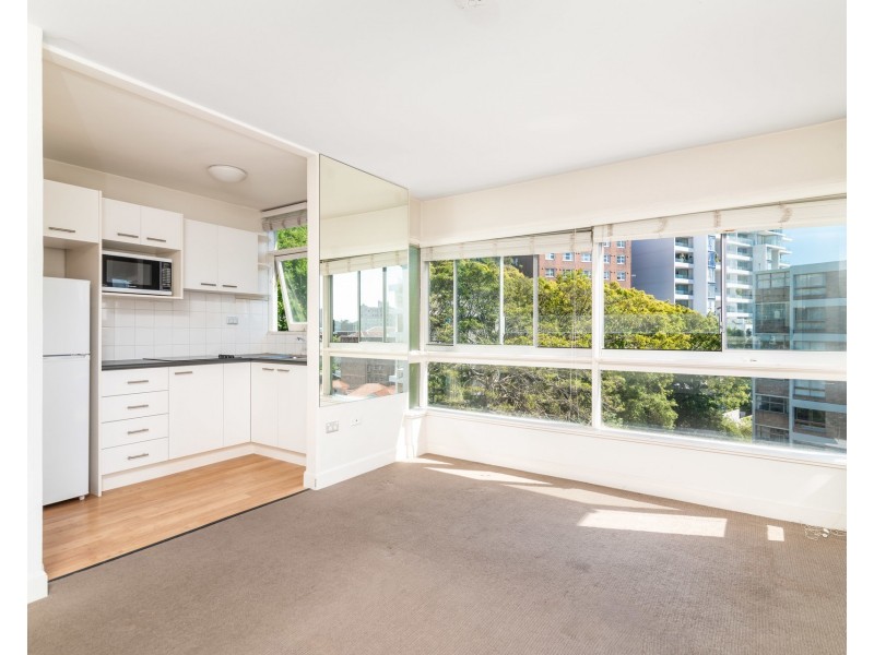 62/51 Roslyn Gardens, Elizabeth Bay NSW 2011