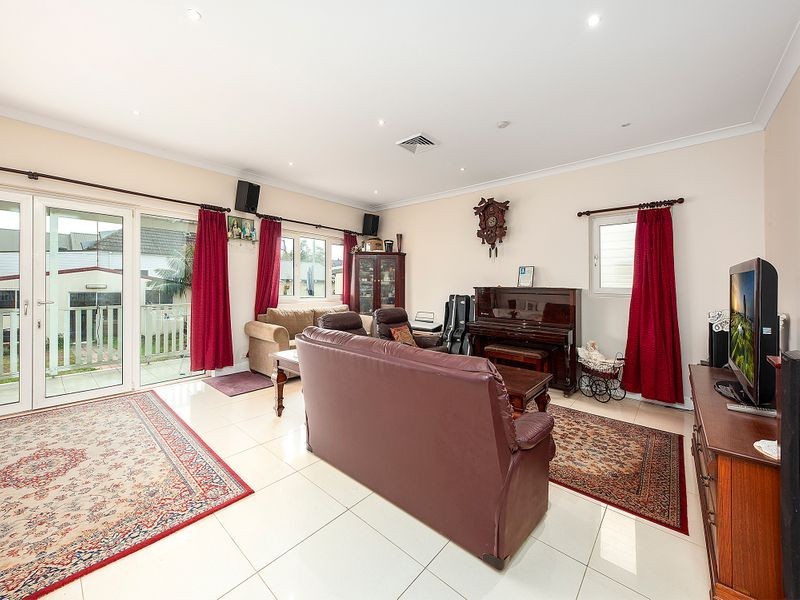 32 McBurney Avenue, Mascot NSW 2020