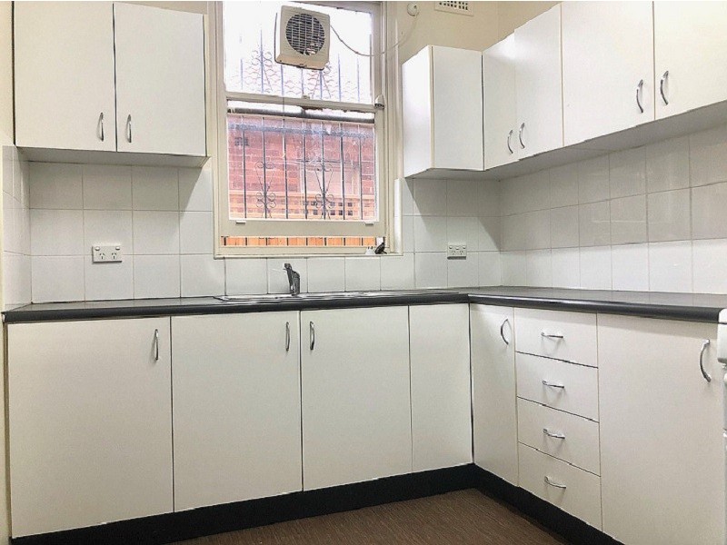 2/10 Elsmere Street, Kensington NSW 2033