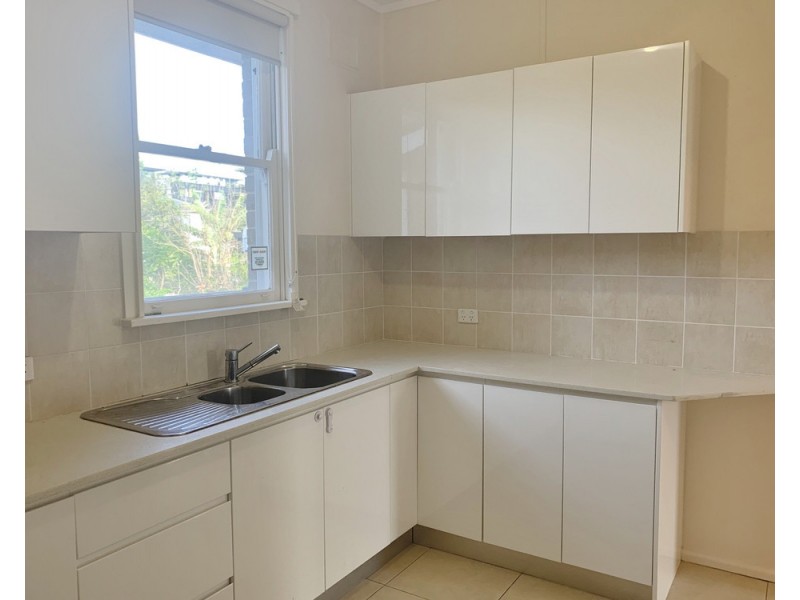 73 Mawson Parade, Chifley NSW 2036