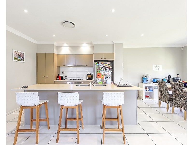 8 Cove Circuit, Little Bay NSW 2036