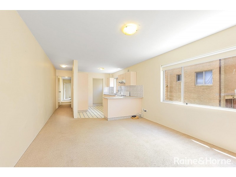 2/16 Glen Street, Marrickville NSW 2204