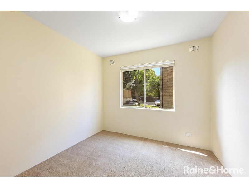 2/16 Glen Street, Marrickville NSW 2204