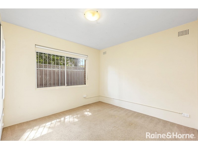 2/16 Glen Street, Marrickville NSW 2204