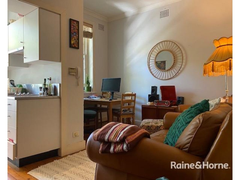 4/10 Hughes Street, Potts Point NSW 2011