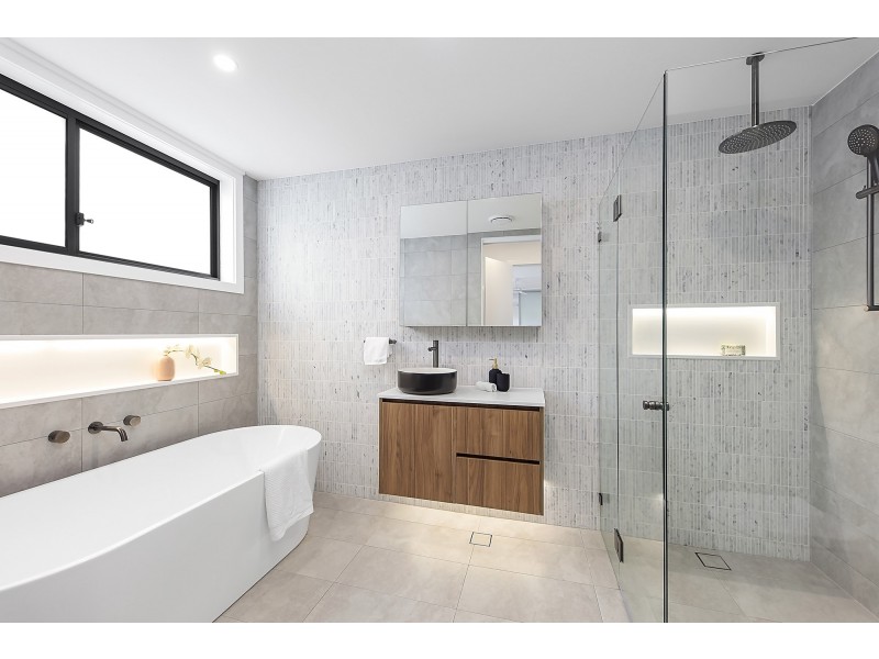 3A & 3B Hastings Avenue, Chifley NSW 2036