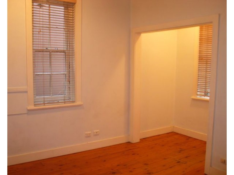 2/10 Hughes Street, Potts Point NSW 2011