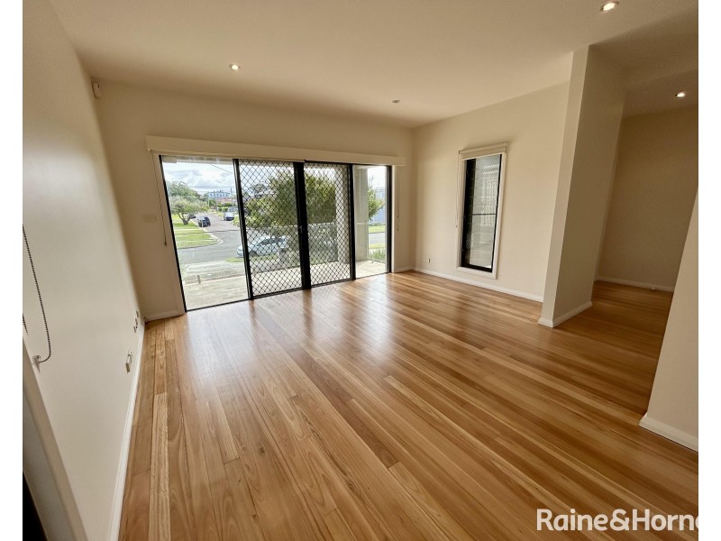 71B Macquarie Street, Chifley NSW 2036