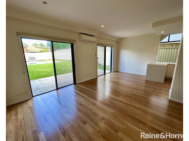 71B Macquarie Street, Chifley NSW 2036