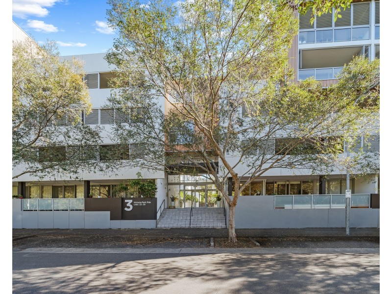 29/3 Victoria Park Parade, Zetland NSW 2017