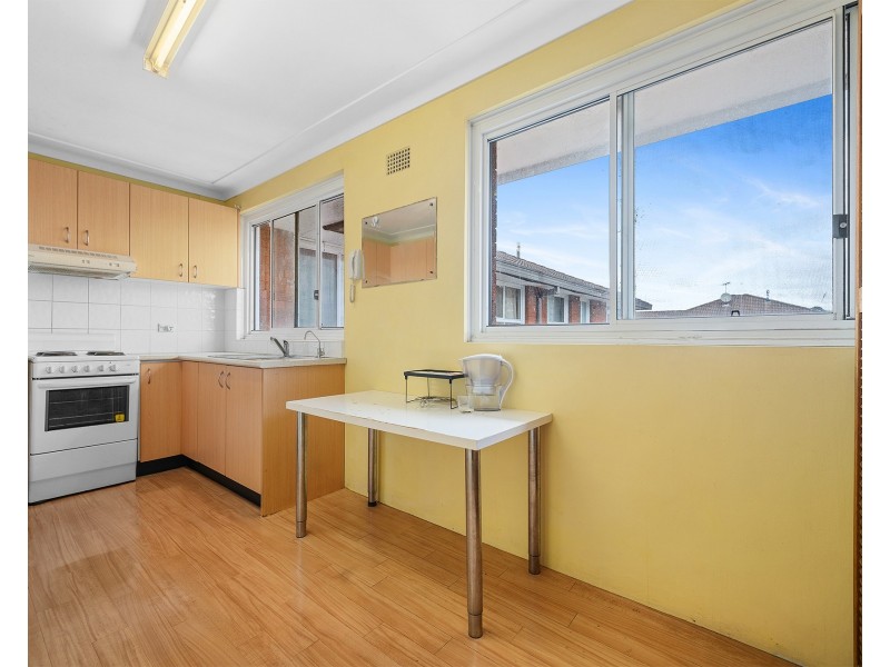 8/1 Gray Crescent, Eastlakes NSW 2018