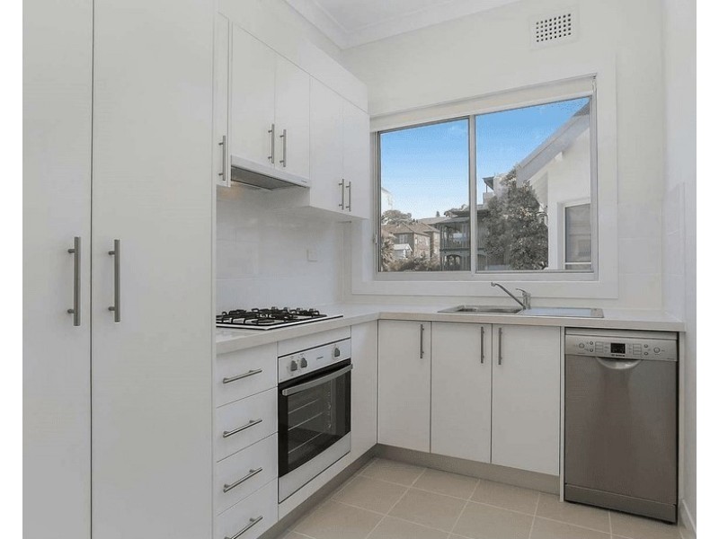 2/219 Coogee Bay Road, Coogee NSW 2034