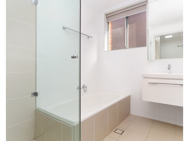 2/3 Hendy Avenue, Coogee NSW 2034