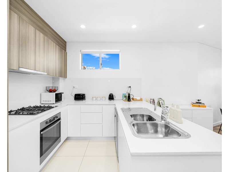 12/22-24 Gover Street, Peakhurst NSW 2210