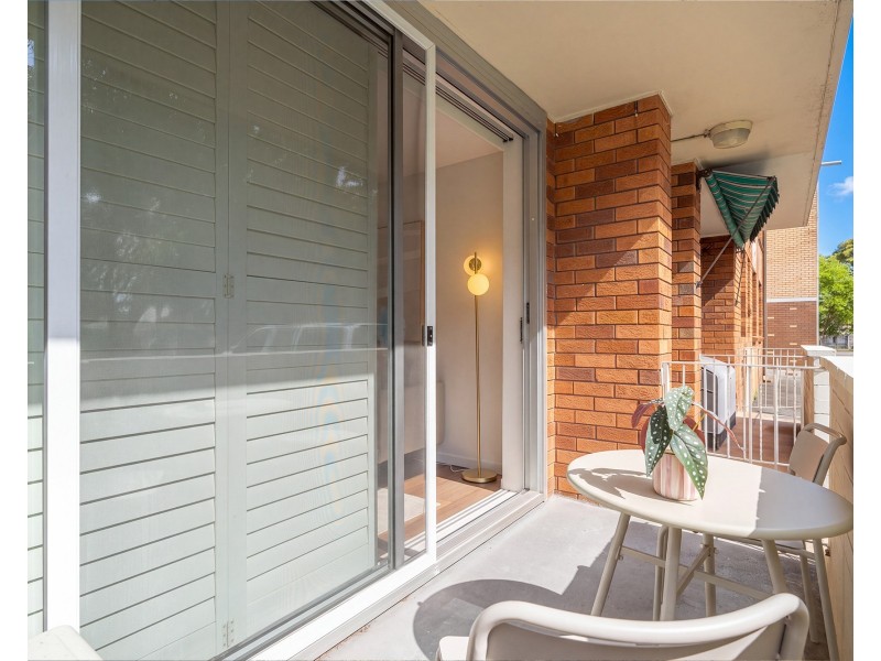 3/4 Grace Campbell Crescent, Hillsdale NSW 2036
