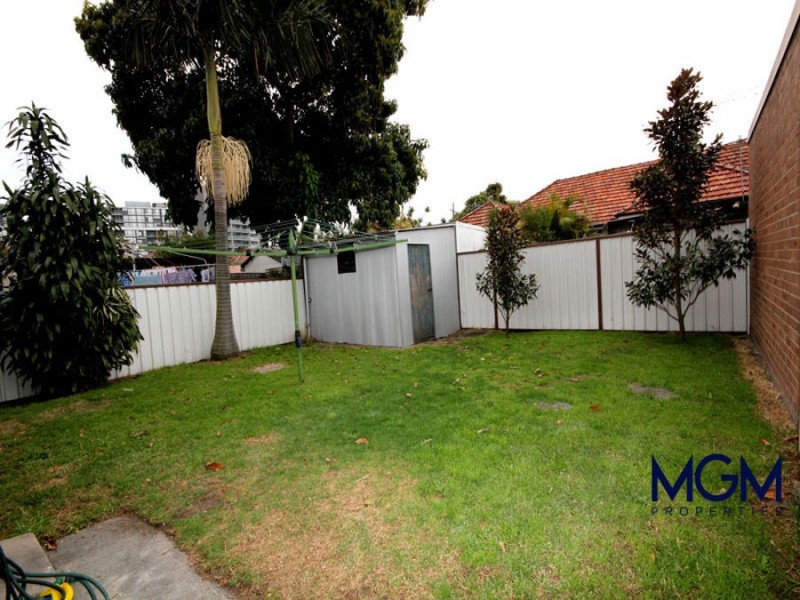 34 Hughes Avenue, Mascot NSW 2020