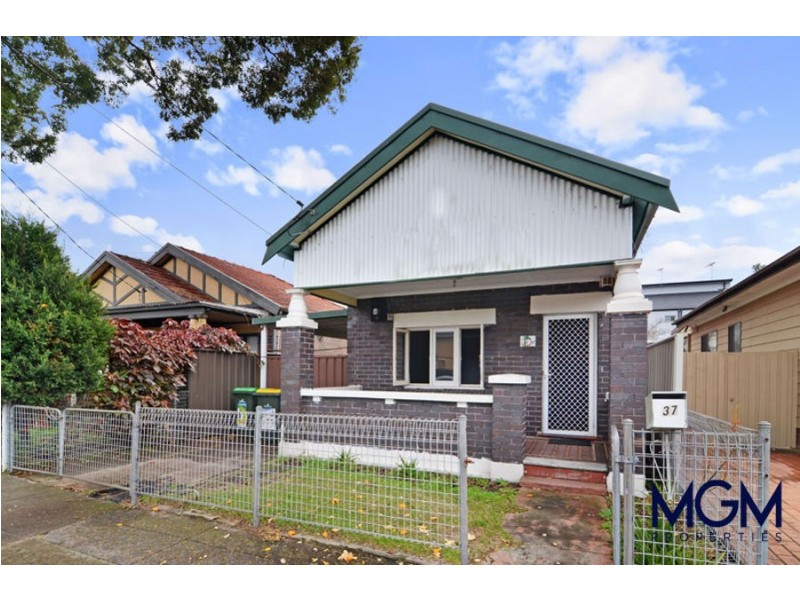 37 George Street, Eastlakes NSW 2018