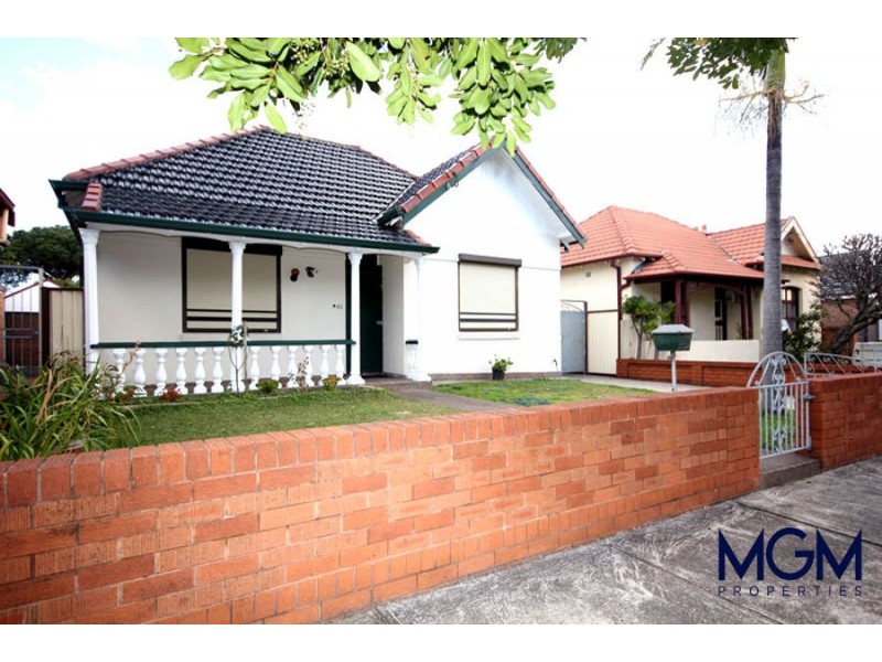 61 Tweedmouth Ave, Rosebery NSW 2018