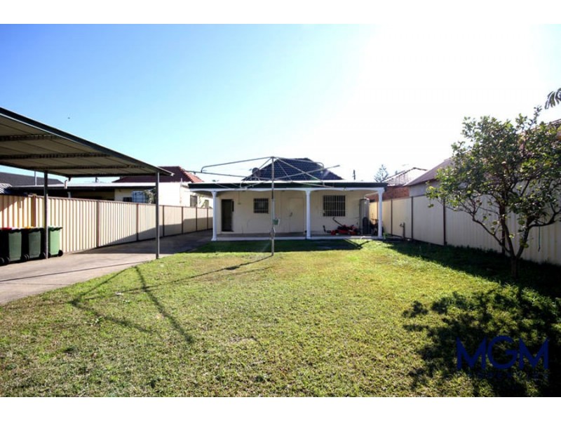 61 Tweedmouth Ave, Rosebery NSW 2018