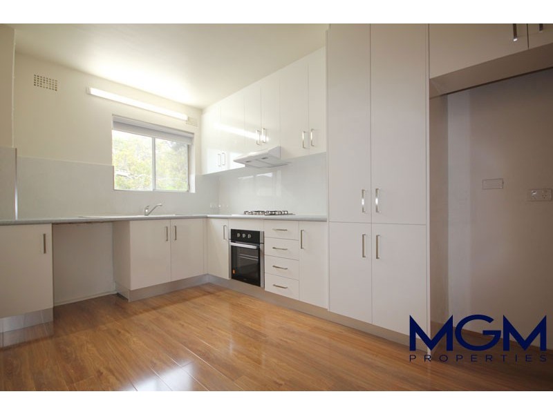 8/10 Barber Avenue, Eastlakes NSW 2018