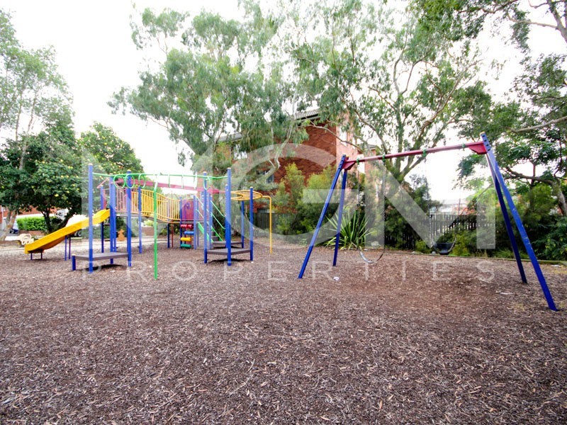 10/28 Barber Avenue, Eastlakes NSW 2018