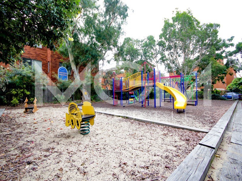 10/28 Barber Avenue, Eastlakes NSW 2018