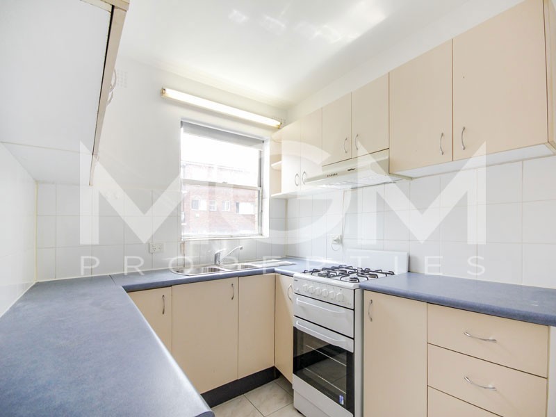 2/37 Mascot Drive, Eastlakes NSW 2018