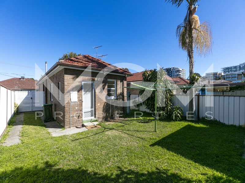 34 Hughes Avenue, Mascot NSW 2020