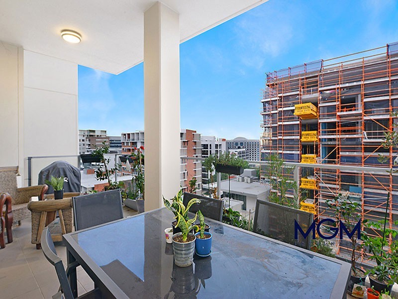 1004C/8 Bourke Street, Mascot NSW 2020