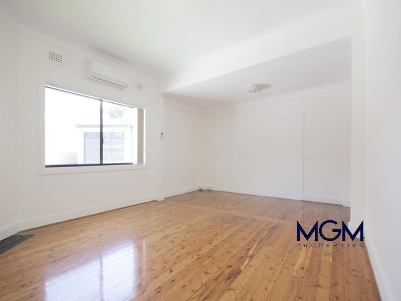 12 Vernon Avenue, Eastlakes NSW 2018