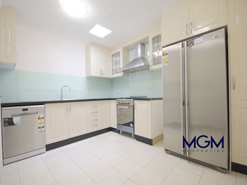 12 Vernon Avenue, Eastlakes NSW 2018