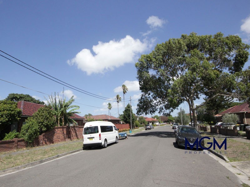 12 Vernon Avenue, Eastlakes NSW 2018