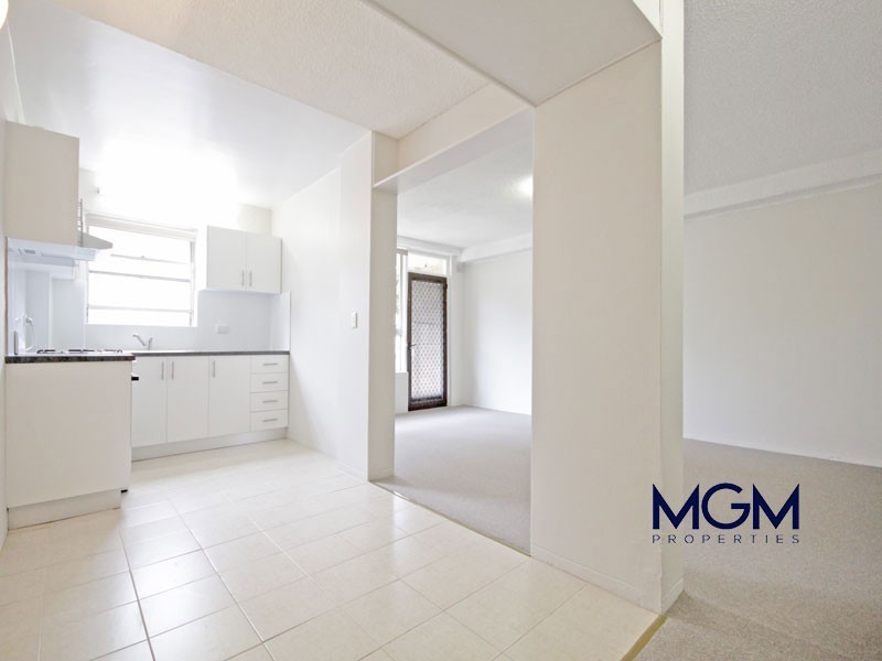 10/37 Mascot Drive, Eastlakes NSW 2018