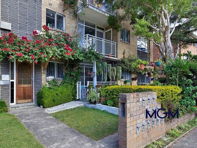7/4 Barber Avenue, Eastlakes NSW 2018