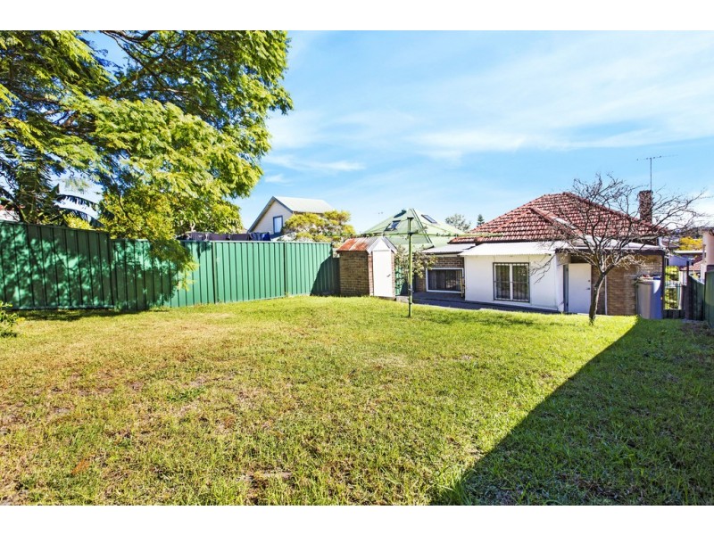 24 Trevelyan Street, Botany NSW 2019