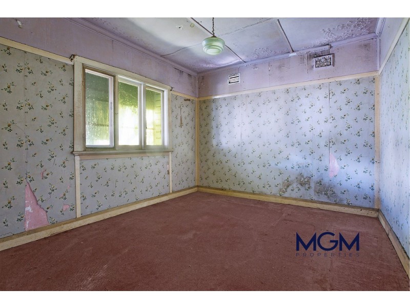 27 Harry Street, Eastlakes NSW 2018