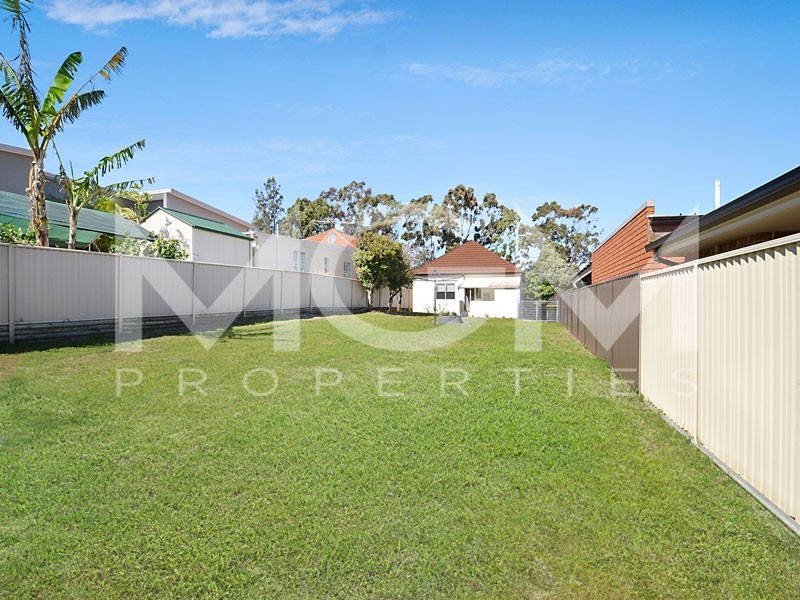 87 Sparks Street, Eastlakes NSW 2018