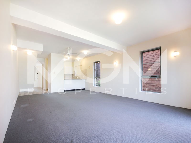 2/27 Garden Street, Eastlakes NSW 2018