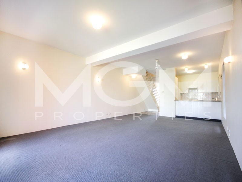 2/27 Garden Street, Eastlakes NSW 2018